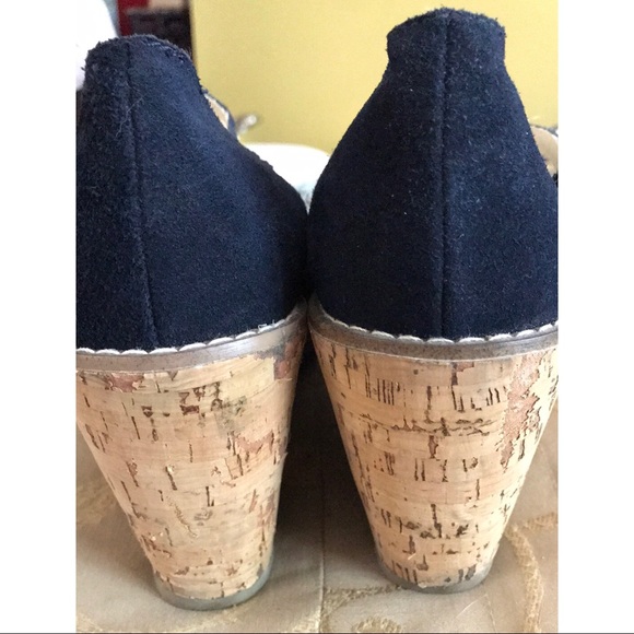 🎽Old Navy Shoes🎽 - Picture 3 of 4